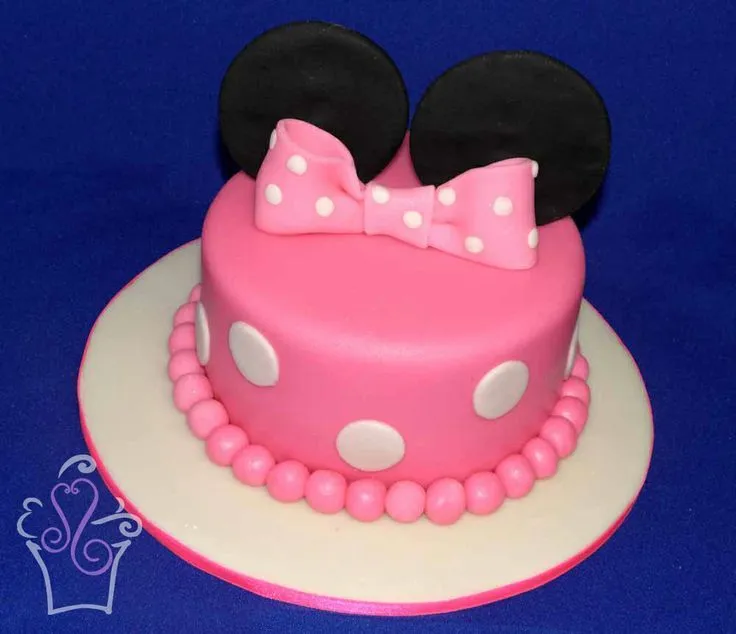 Minnie Mouse | QUEQUES de personajes -- Character Cakes | Pinterest