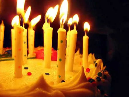 Imagenes de tortas con velas de cumpleaños - Imagui