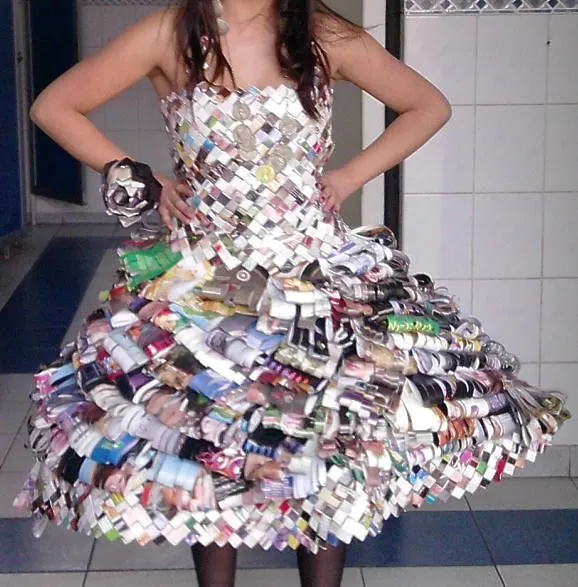 Fotos de vestidos de reciclaje - Imagui
