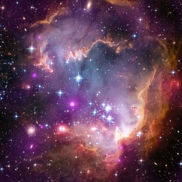 In a Neighboring Galaxy Newborn Stars Shine in Spectral Light ...