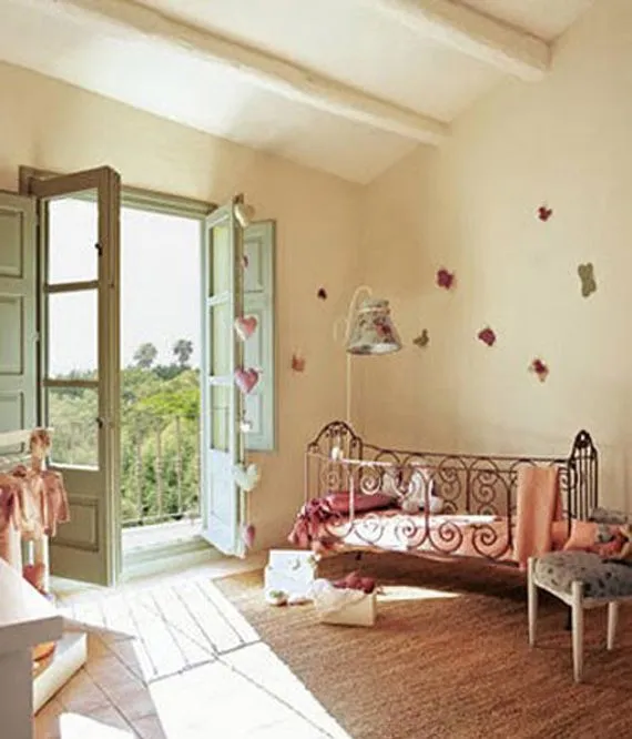  ... in soho: Dormitorios para niñas estilo vintage, con camas de hierro