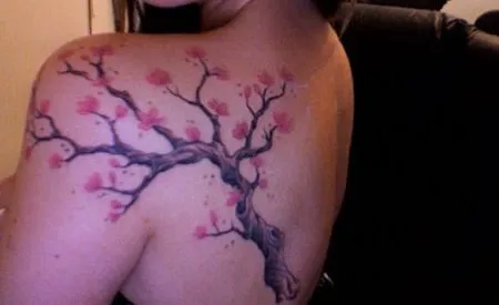info + fotos ] Tatuajes de árboles y su significado - Portalnet.CL
