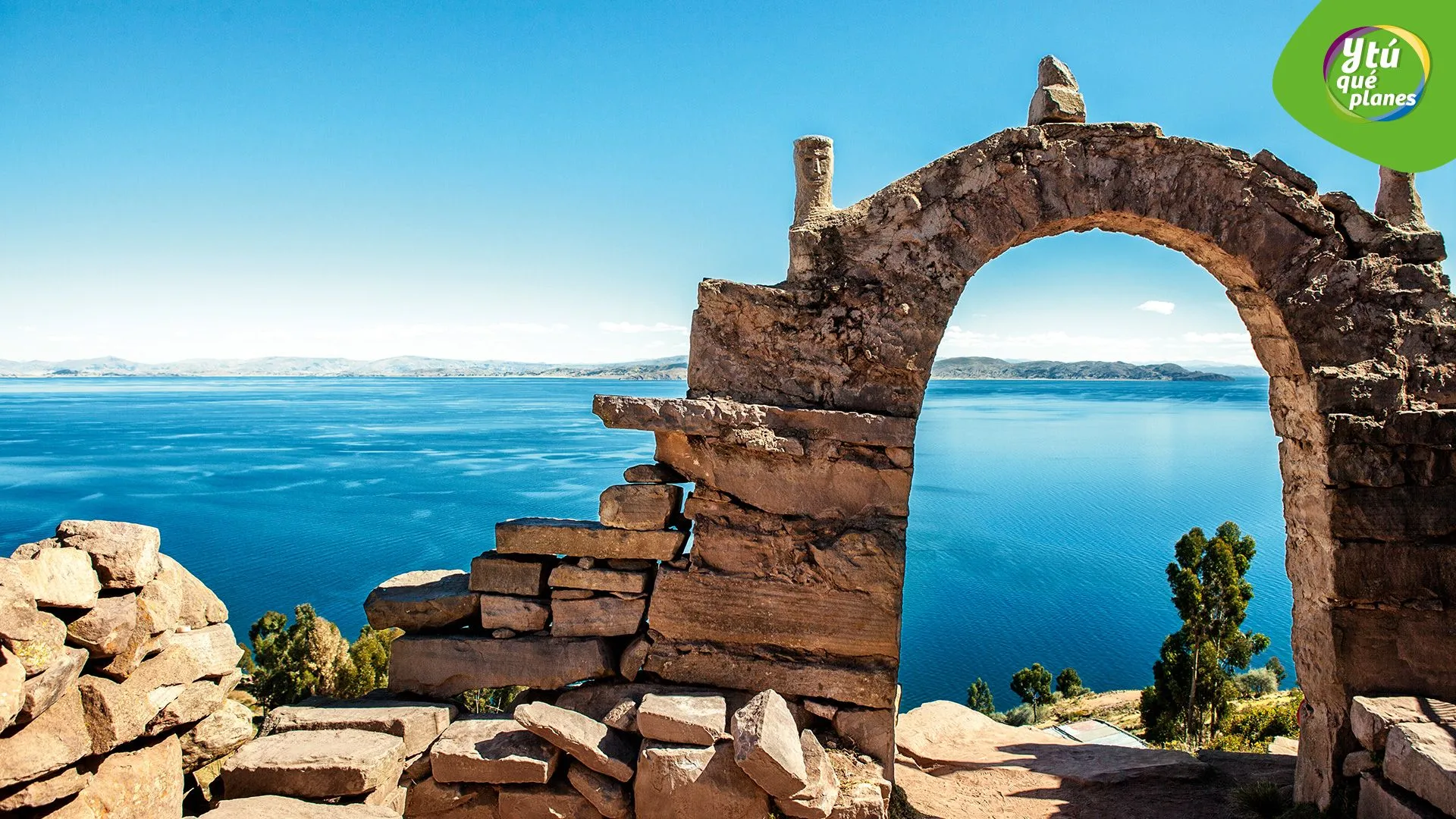 Isla de Taquile en el Lago Titicaca | Fondo de pantalla | Contigo Perú | Y  tú qué planes?