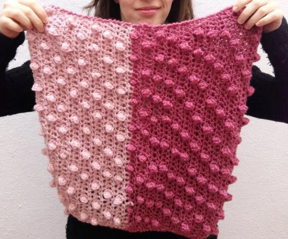 Items similar to Se hace por encargo Cuello lana en tonos rosa ...