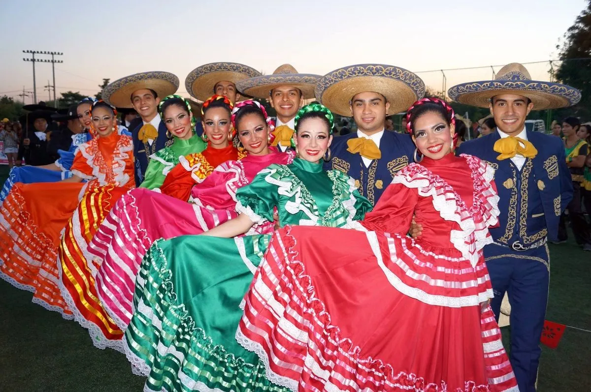 Jalisco: Vestuario, música y baile – Raíces de México