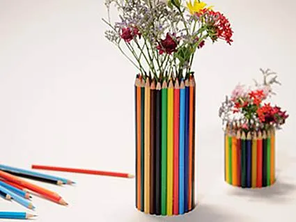 Un jarrón con lápices « Manualidades
