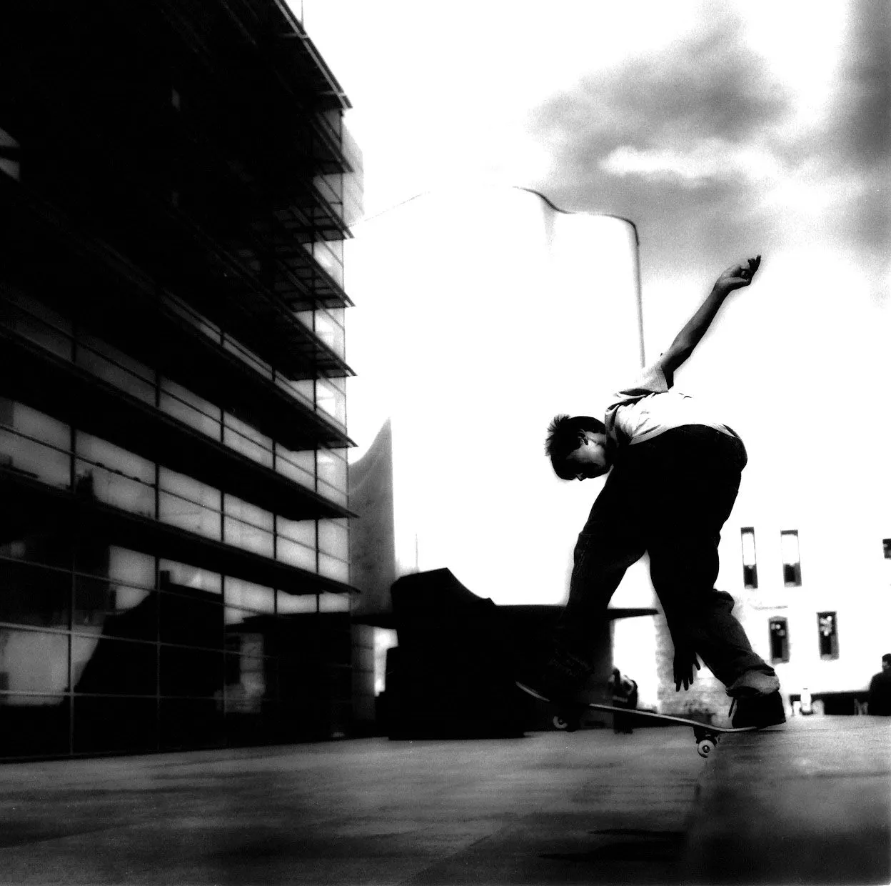 Joaquín Abadía Photoblog: Skaters Plaça dels Àngels Joaquín Abadía Photoblog: Skaters Plaça dels Àngels