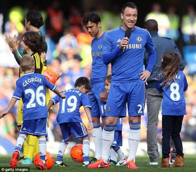 John Terry wears full kit after Chelsea v Everton | Daily Mail Online