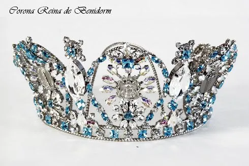 Juan Lillo Artesano: Otro video del desfile De Francis Montesinos ... Juan Lillo Artesano: Otro video del desfile De Francis Montesinos ...