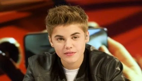 Justin Bieber impacta con nuevo peinado [FOTOS] - Generaccion.com