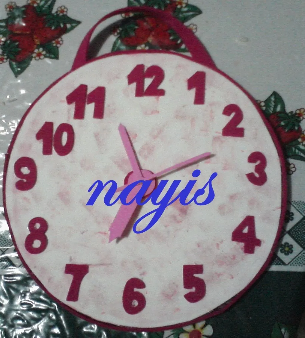 Kositas Nayis's: Reloj en foami