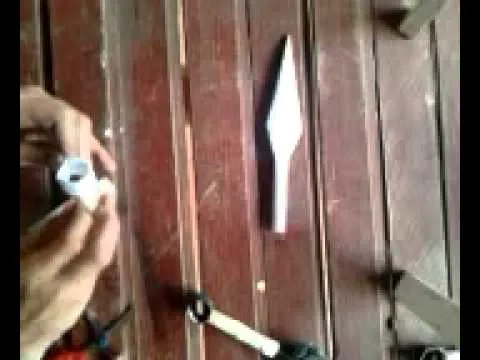 como hacer un kunai de papel - YouTube