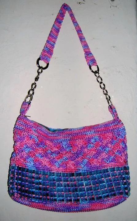 Mis labores en Crochet: Bolsa tejida crochet con fichas reciclables