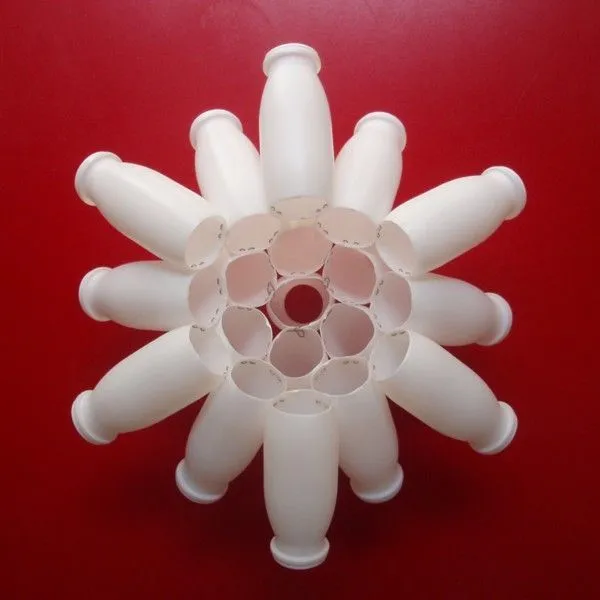 Lampara hecha con material reciclado (Botes de actimel ... Lampara hecha con material reciclado (Botes de actimel ...
