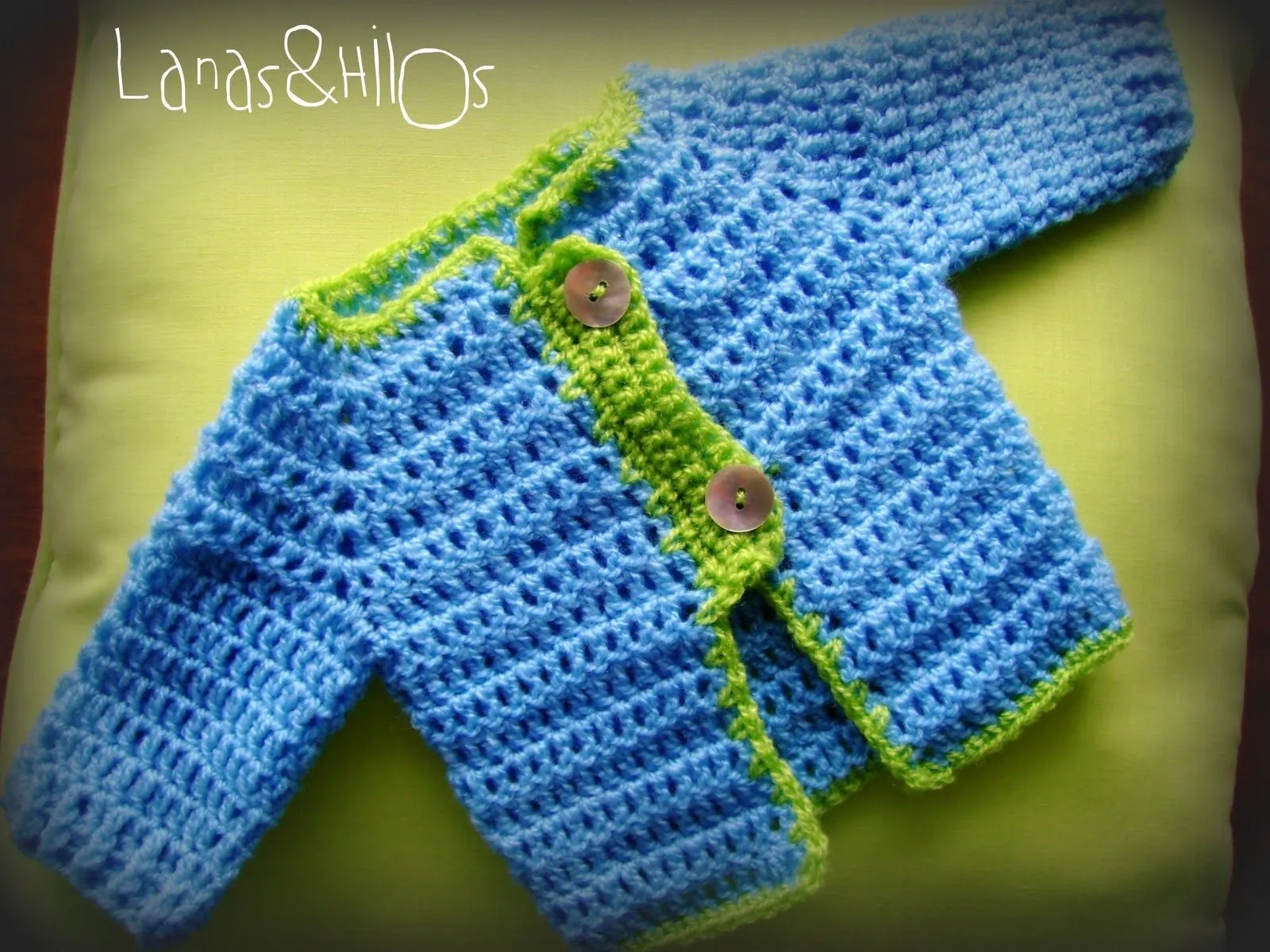 Lanas Hilos: Crochet Baby Sweater