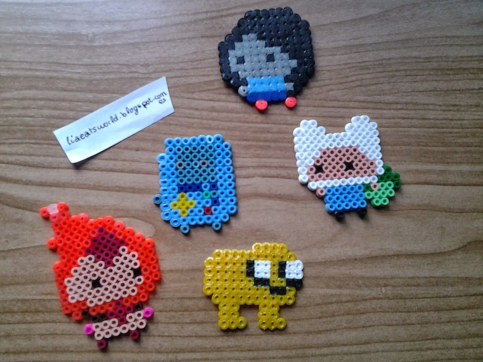 Lia eats world: Mis creaciones de Hama Beads Lia eats world: Mis creaciones de Hama Beads