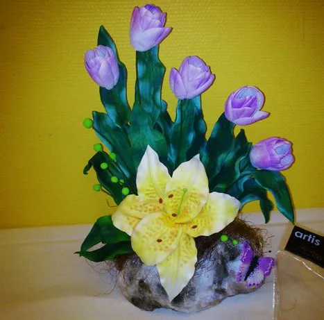 Lilium y tulipanes de goma eva | Mano a Mano co...