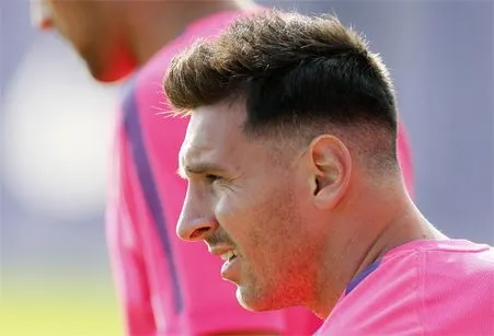 Lionel Messi: conoce al peluquero que le hizo parecer un dictador ...