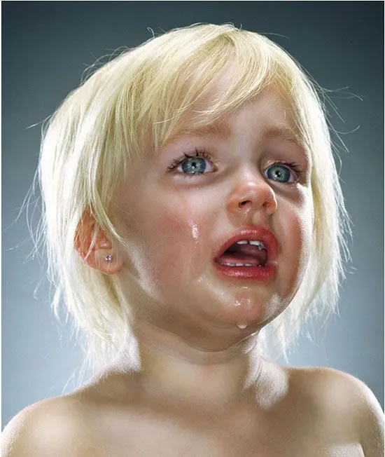 El llanto de los niños capturado en imágenes | Rincón Abstracto