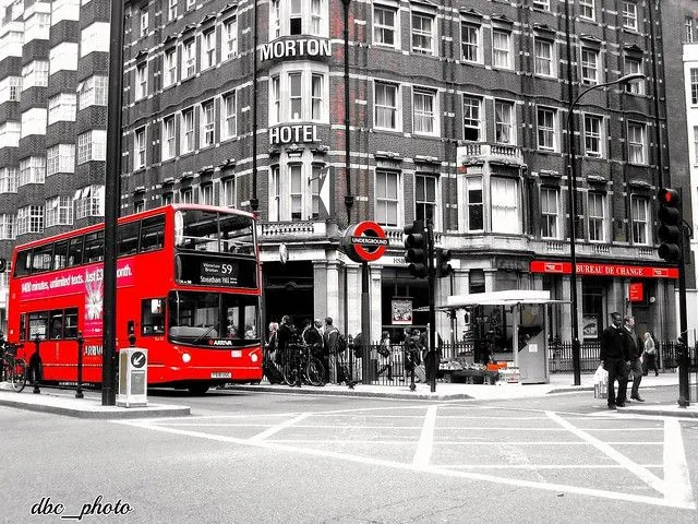 Londres en blanco, rojo y negro | Diario de un trotamundos
