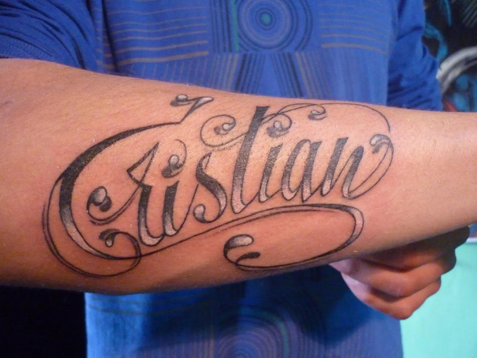 Lorien Tattoo: Tatuaje letras, tatuaje nombre Cristian Lorien Tattoo: Tatuaje letras, tatuaje nombre Cristian