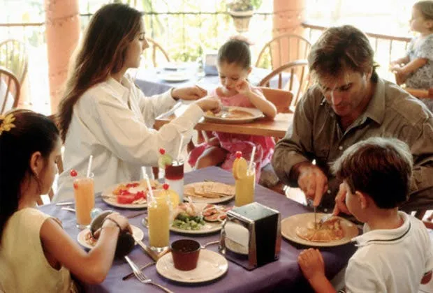 5 buenos lugares para comer en familia | Conexión Brando