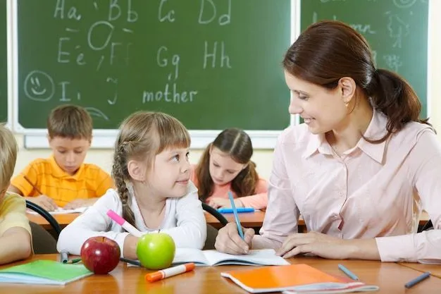 Maestra ayudando a su alumna | Descargar Fotos gratis Maestra ayudando a su alumna | Descargar Fotos gratis