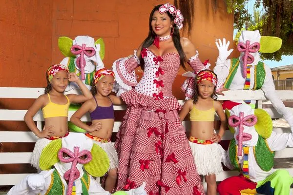 Mailyng Vergara, Reina del Carnaval de la 44 | Revistas