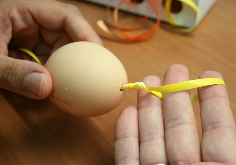Mamás Todoterreno: Vaciar huevos de Pascua