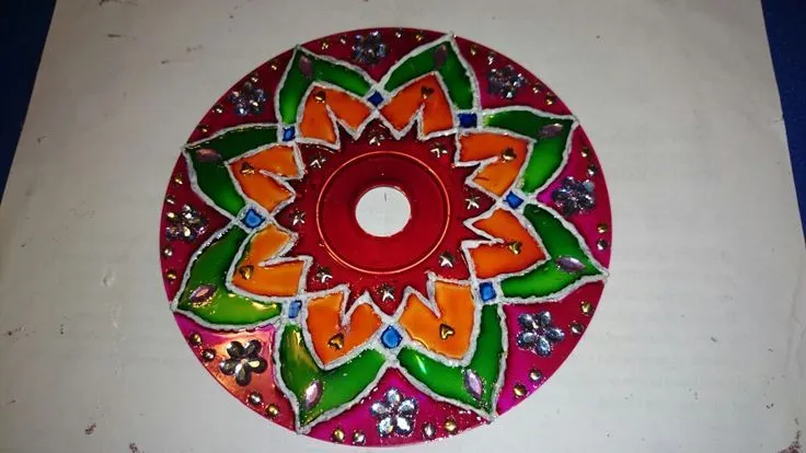 Mandala terminado | mandalas pintados en cd reciclado | Pinterest ...