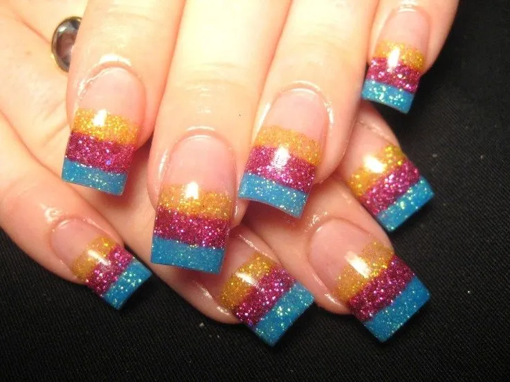 MANICURE FRANCESA DE COLORES : UÑAS MANICURE Y PEDICURE MANICURE FRANCESA DE COLORES : UÑAS MANICURE Y PEDICURE