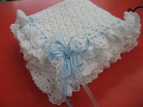Mantilla Para Bebe Tejida Al Crochet (o Manta Para Cuna) - $ 550 ...