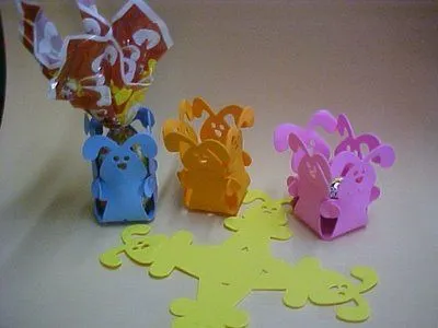 Manualidades conejos de Pascua - Jugar y colorear