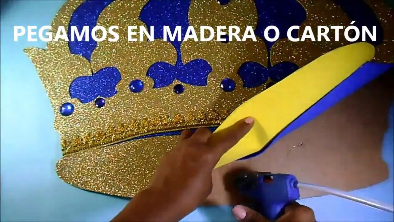 MANUALIDADES CORONA DE PRINCIPE Y CENTRO DE MESA EN FOMY DIY - YouTube