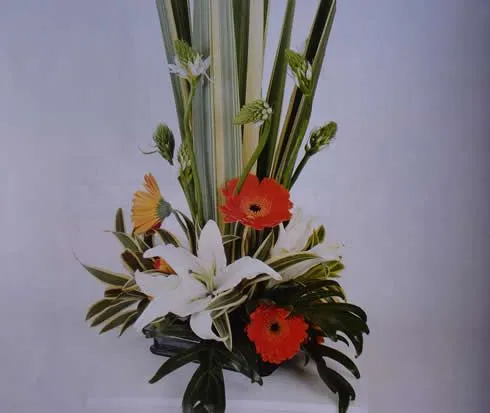 Manualidades con flores: un arreglo floral para una cena ...
