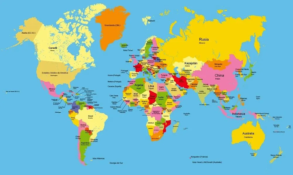 Mapas: Planisferio político con nombres - Color