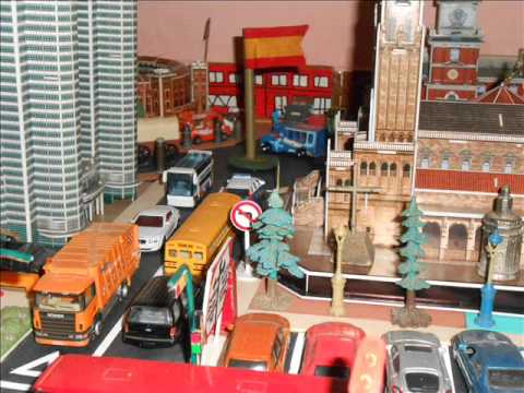 maqueta ciudad city con majorette hot wheels matchbox - YouTube