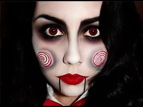 Maquillaje de Annabelle para Halloween [Tutorial y video] | ActitudFEM