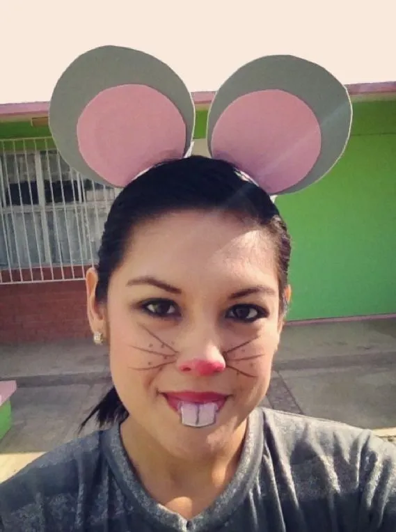 Maquillaje de raton... Mouse make up for children plays ...
