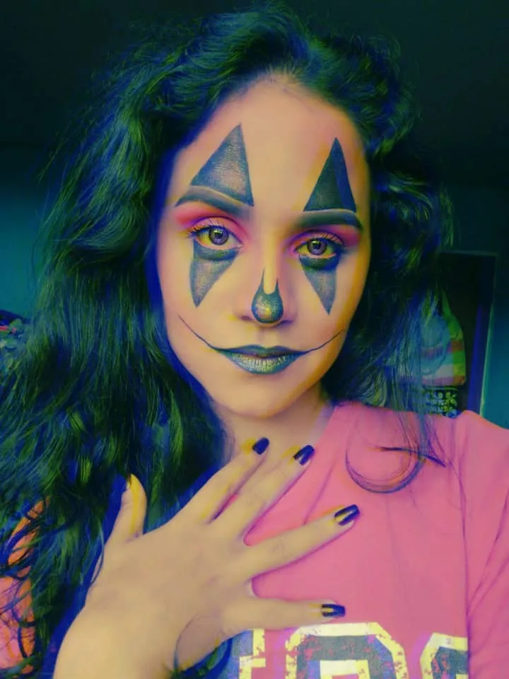 Maquillaje para halloween: Chica payaso / Halloween make-up: Clown girl —  Hive