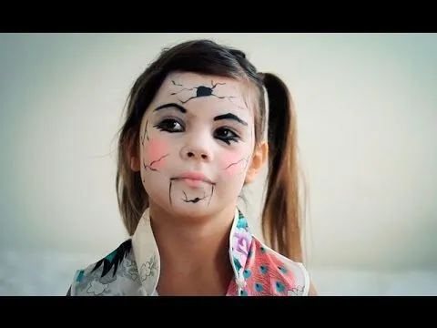 Maquillaje de Halloween para niñas: Muñeca de porcelana - YouTube