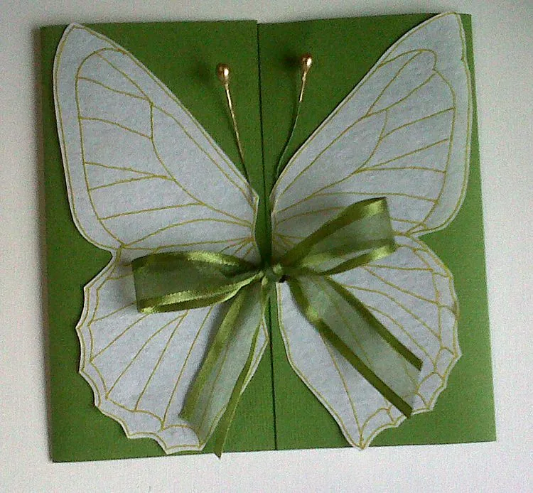 Mara Handmade Cards: Invitación con motivo de Mariposa