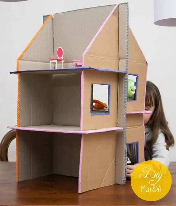 Mar&Vi Blog: Casa de muñecas de cartón reciclado