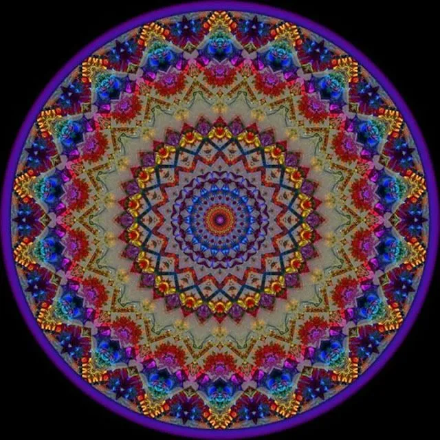Marciadeluz: Fractales,Mandalas y Ying Yan. Marciadeluz: Fractales,Mandalas y Ying Yan.