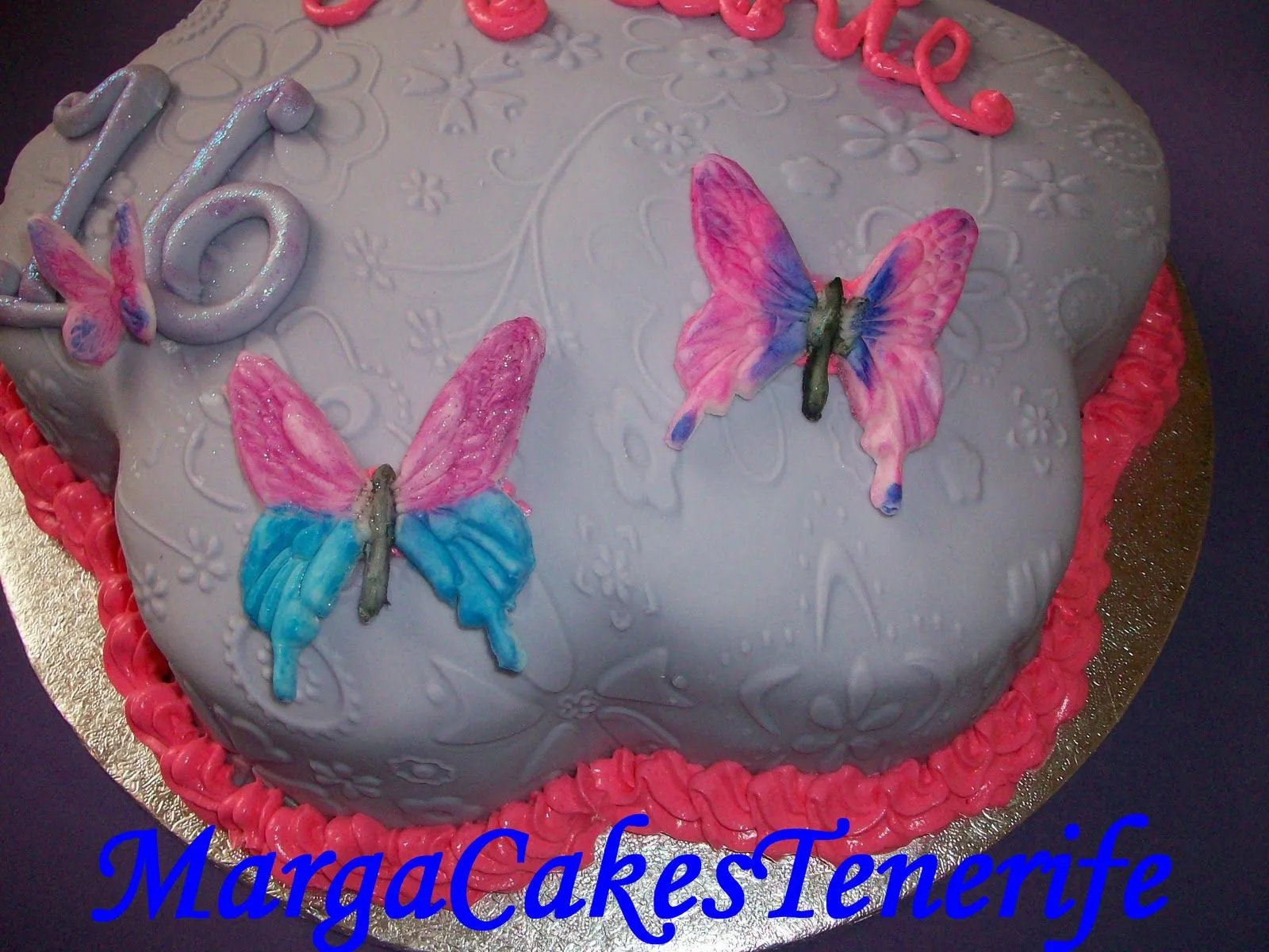 MargaCakesTenerife: Tarta Mariposa y Flores MargaCakesTenerife: Tarta Mariposa y Flores