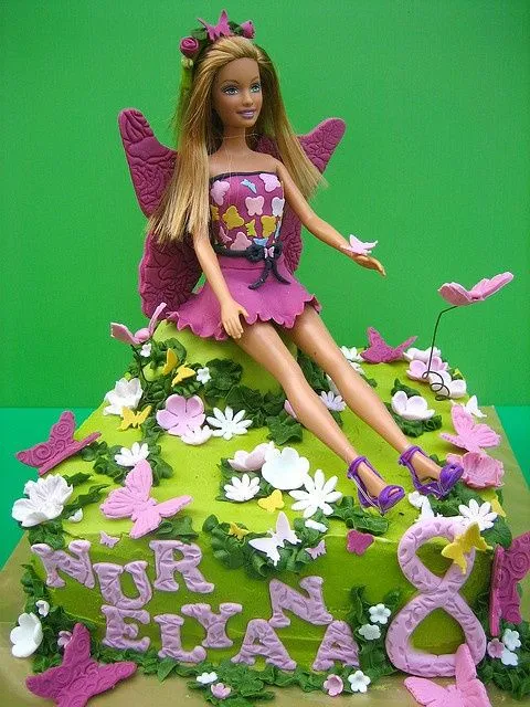 Mariposa Barbie Cake | Taarten | Pinterest | Barbie Cake, Barbie ...