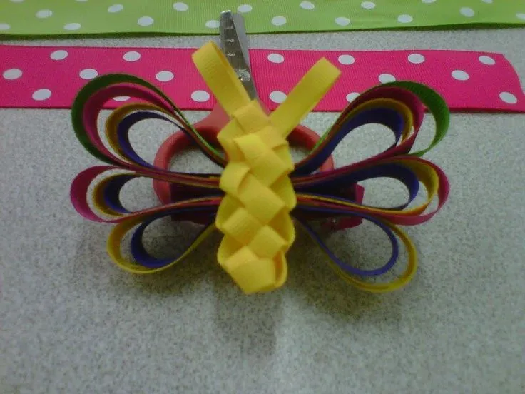 Mariposa hecha con cinta. | Cosas que hago :) | Pinterest
