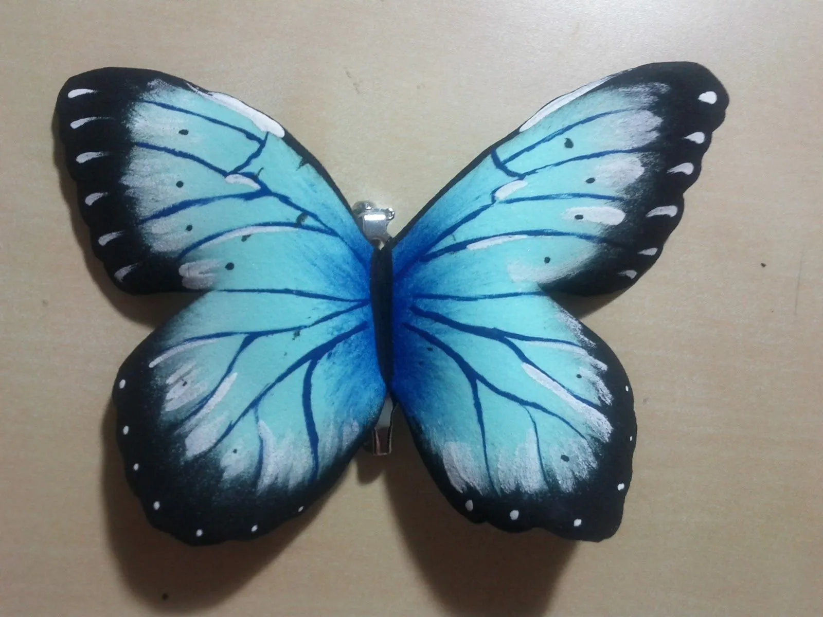 El rincon de Alyssa: mariposas broches