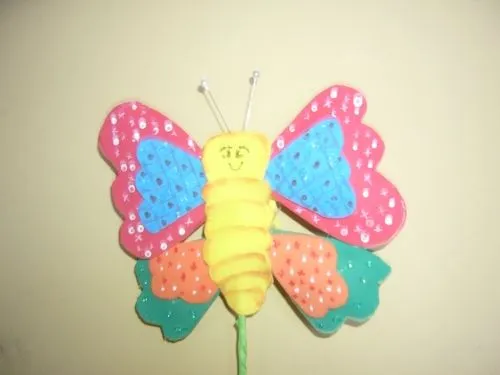Imagen mariposa goma eva - grupos.