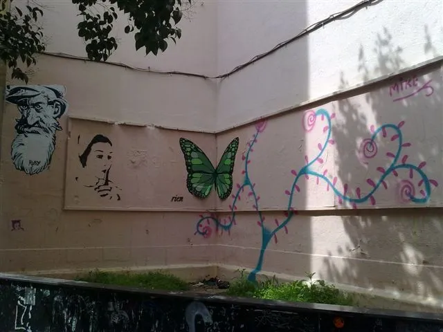 MARIPOSAS VERDES: POESÍA INMÓVIL / MARIPOSAS EN MADRID MARIPOSAS VERDES: POESÍA INMÓVIL / MARIPOSAS EN MADRID